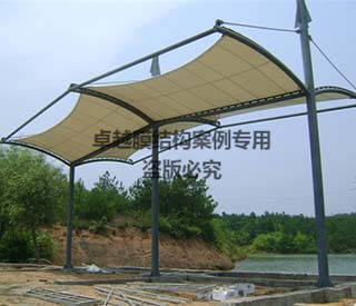 江蘇上饒恒康藥業公交站臺膜結構遮陽棚