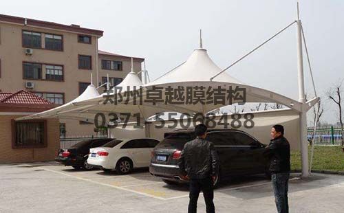 某小區定制的膜結構車棚
