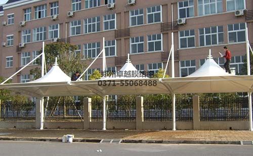 陽泉頤亭小區膜結構車棚