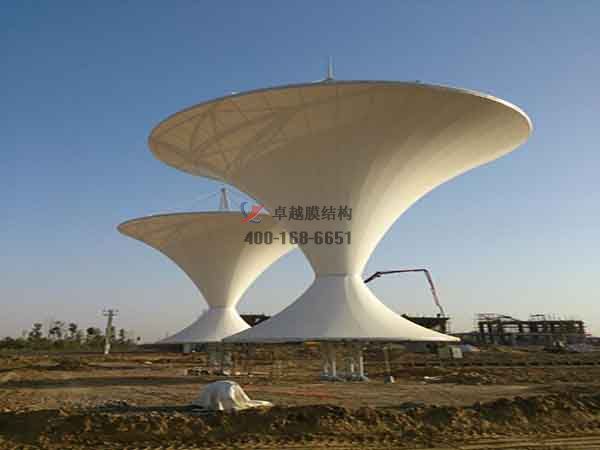 青島<font color='red'>張拉膜結(jié)構(gòu)</font>景觀小品【案例圖片】