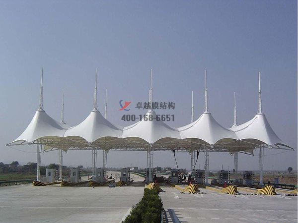 崇左高速收費站雨棚【專業(yè)廠家】景觀遮陽棚/服務區(qū)膜結構充電站設計公司