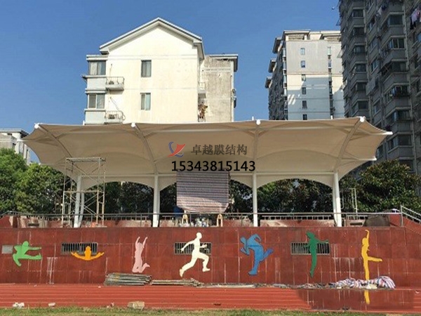 滄縣<font color='red'>膜結構看臺</font>雨棚設計施工安裝