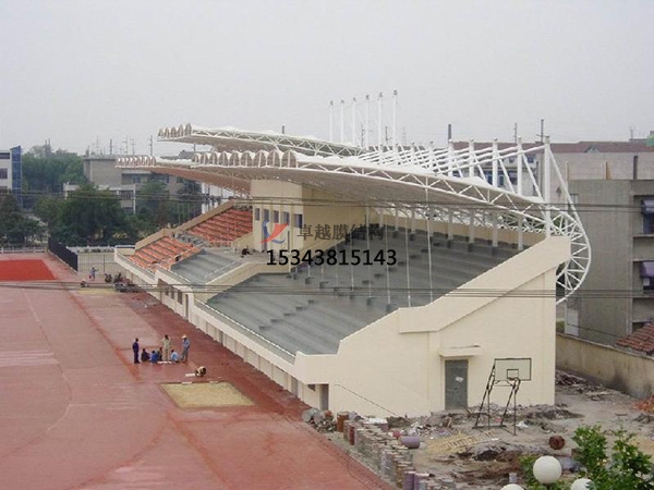 蘭州<font color='red'>膜結構看臺</font>雨棚生產設計安裝