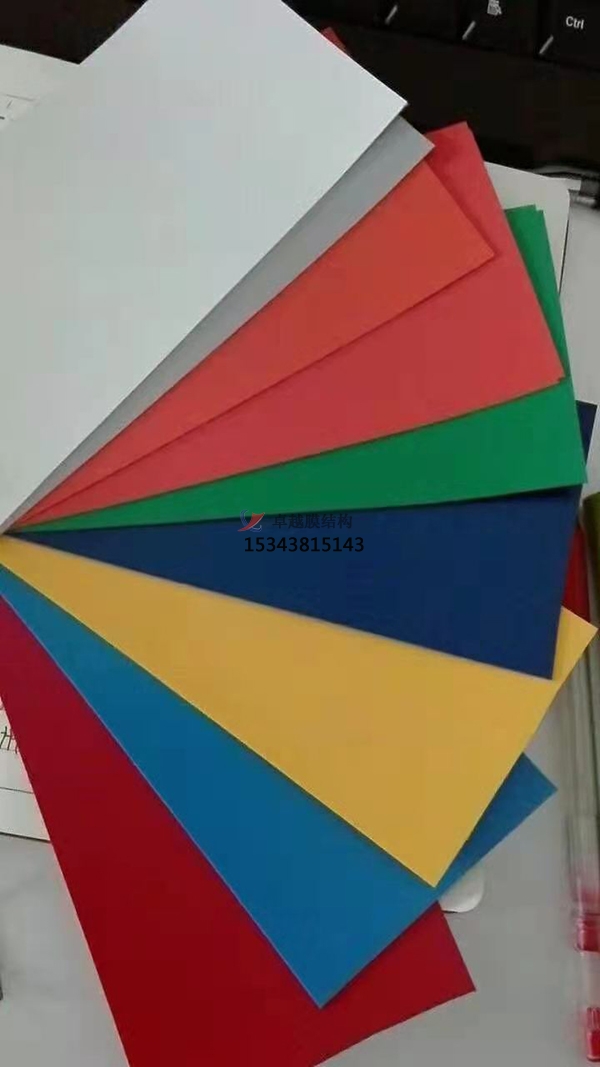 商業廣場<font color='red'>張拉膜結構</font>景觀搭建