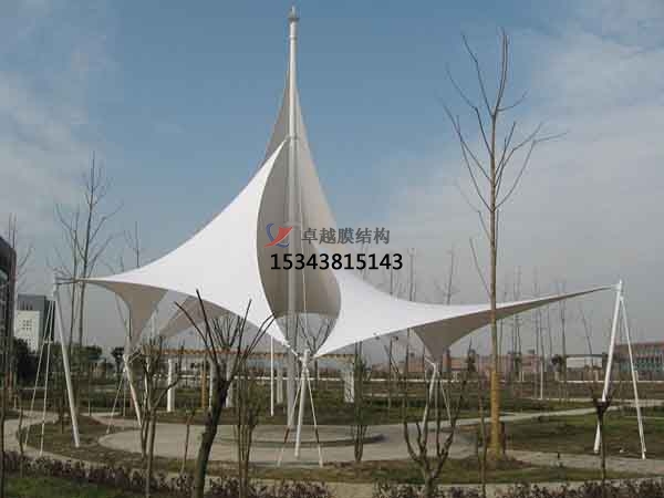臨汾<font color='red'>張拉膜結構</font>景觀搭建