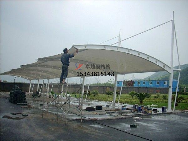 臨沂商業廣場雨棚搭建