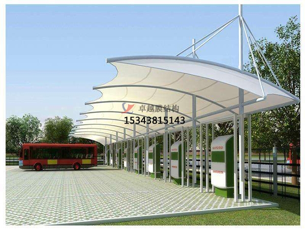 泉州充電站雨棚施工