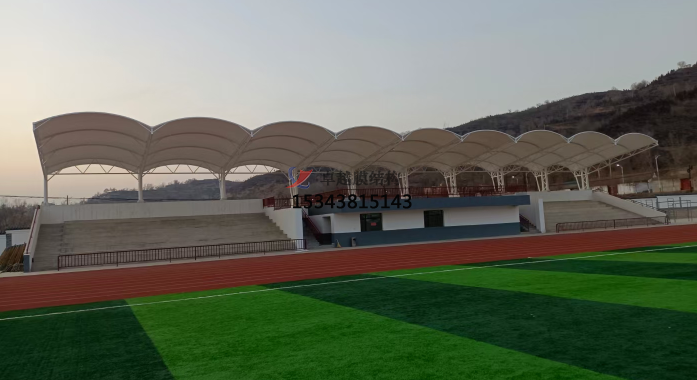 甘肅臨夏韓集鎮中學看臺  