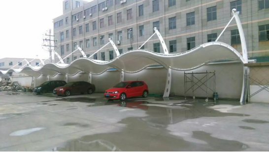 <font color='red'>膜結構車棚</font>的安裝方法