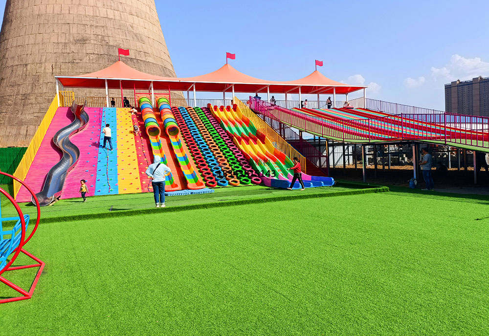 大同滑世界橘紅色<font color='red'>張拉膜結構</font>生產